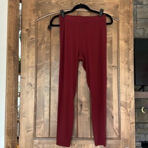 Alo ribbed red leggings excellent condition. Size L